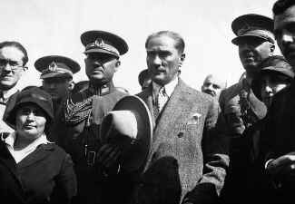 Ataturkun Cocukluk Resmi Cocukluk Fotograf Resimler